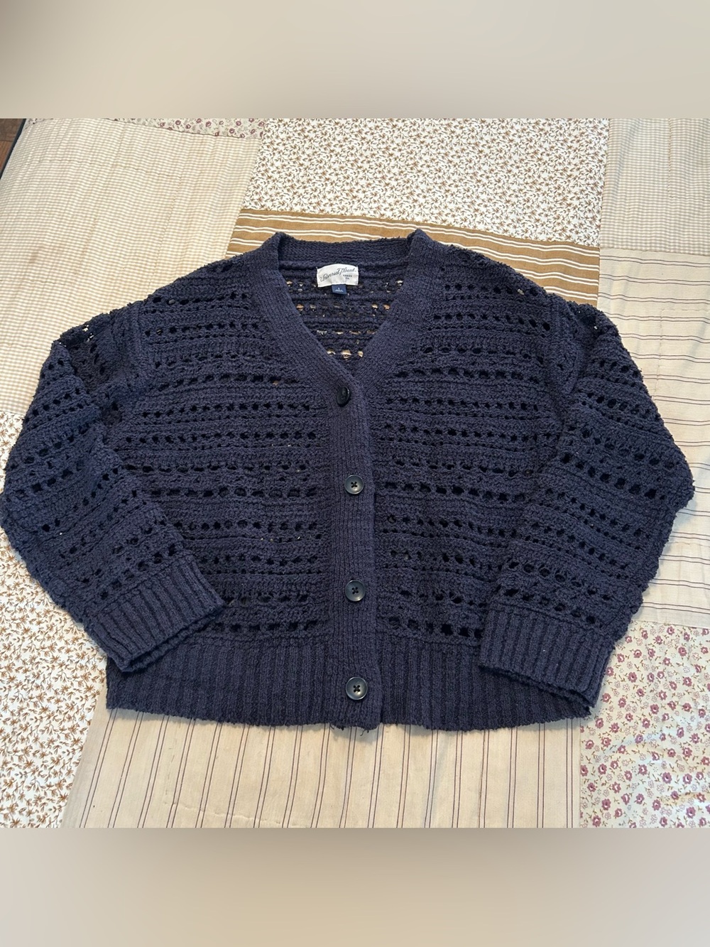 Women’s navy universal thread crochet cardigan size small